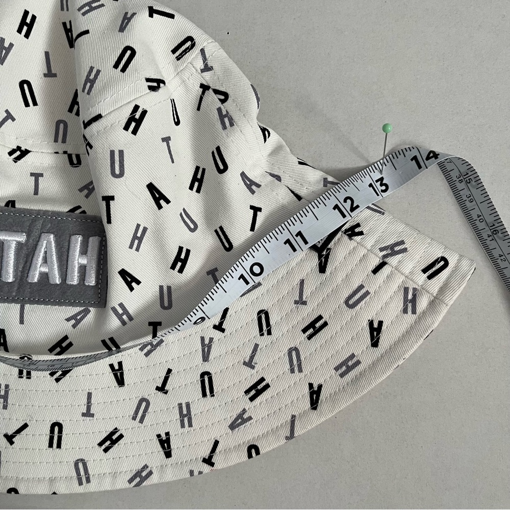 Robin Ruth Utah White Alphabet Print Bucket Hat crunch roll hat. - Picture 8 of 9